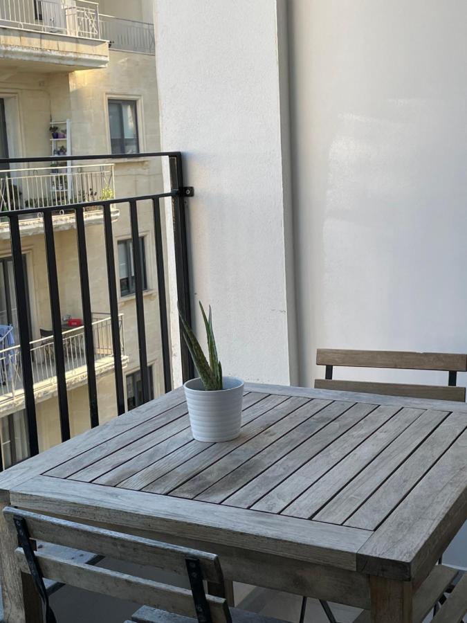 Spacious Seaview Sliema Apt, Steps From Valletta Ferry Exterior foto