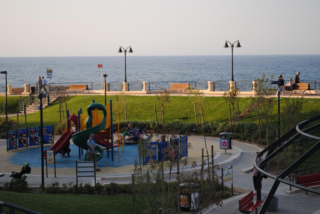 Spacious Seaview Sliema Apt, Steps From Valletta Ferry Exterior foto